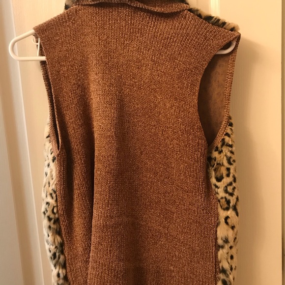 Vest - Picture 2 of 2